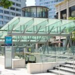 「赤坂駅」都営地下鉄千代田線の路線でTBS放送センターの最寄り駅です。副駅名は「TBS前」と言われています。北側には、オフィス街や観光地があり、南側は住宅地が多く、ホテルやマンションが並んでいます。